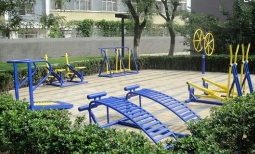 小区、公园与办公空间的设备选择指南